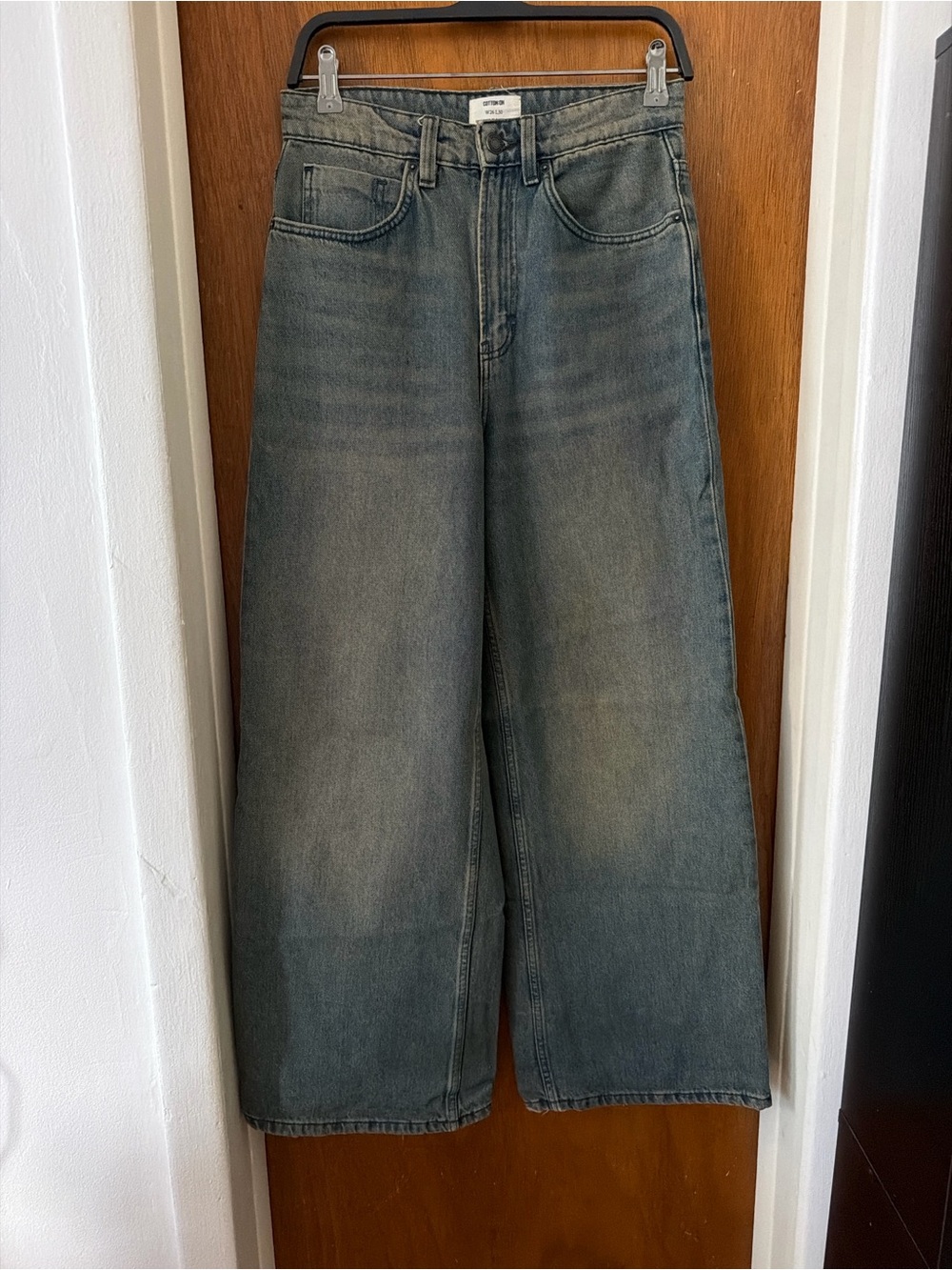 Cotton On Super Baggy size W26/ L30 Men's Jeans in Washed Blue almost new